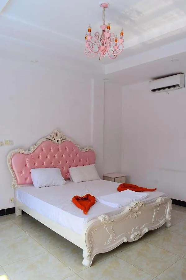 San Arn Guest House & Apartment シアヌークビル