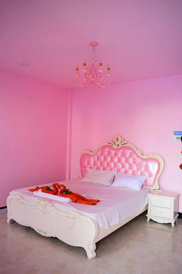 San Arn Guest House & Apartment シアヌークビル