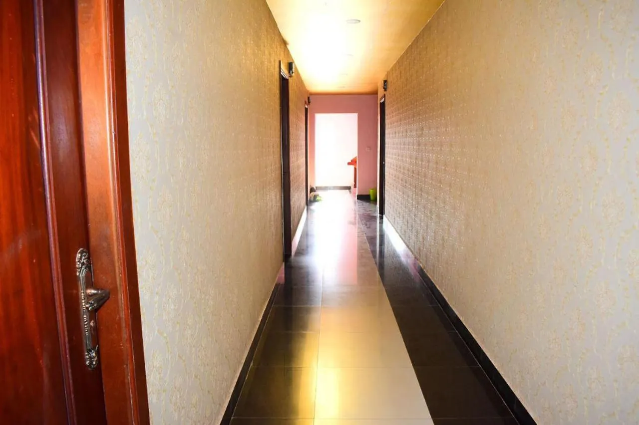 San Arn Guest House & Apartment シアヌークビル