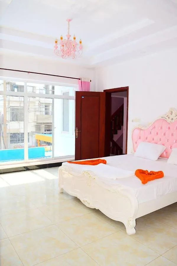San Arn Guest House & Apartment Σίχανουκβιλ 0*,